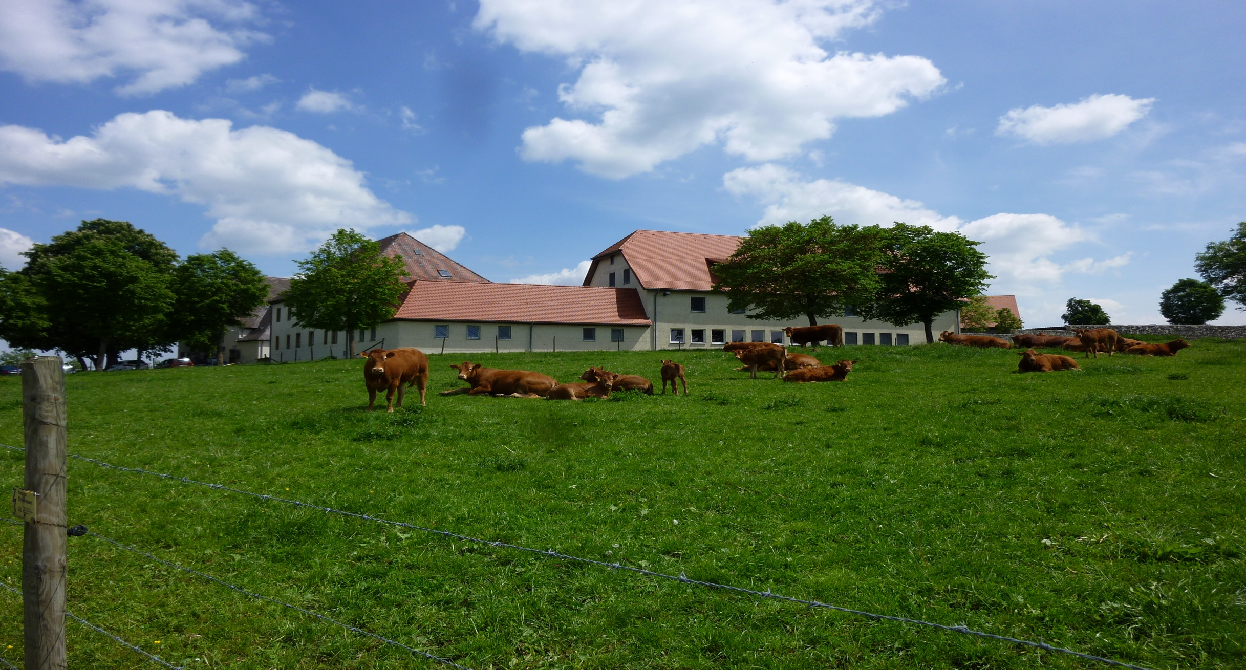 Außenansicht der Außenstelle Kapfenburg
