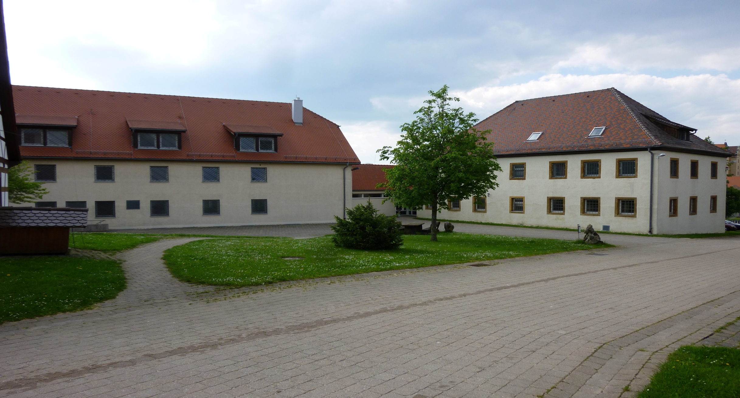 Außenansicht der Außenstelle Kapfenburg